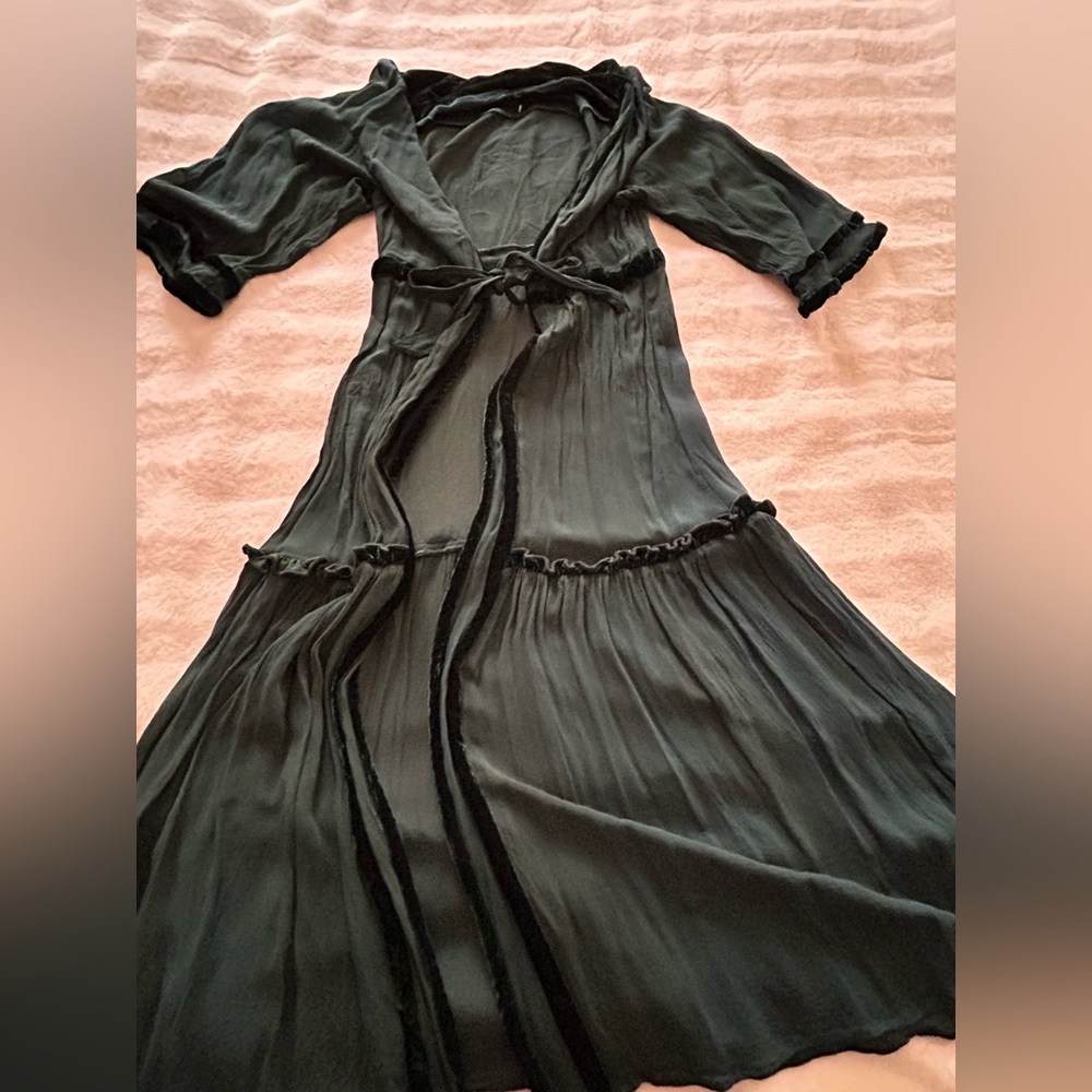 NFC Women's silk blend tiered Kimono With Rope Tie  green Size M-L.